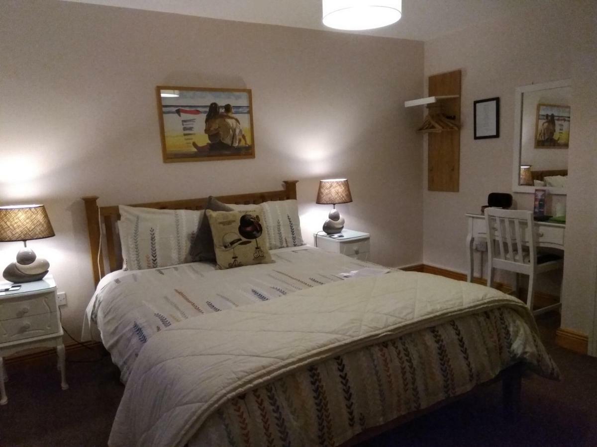 Twin Oaks Bed & Breakfast Килкенни Экстерьер фото